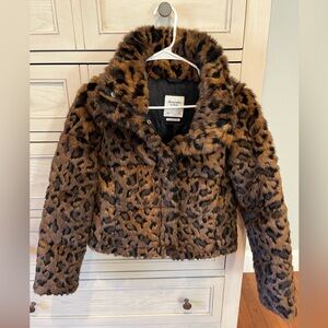 Abercrombie & Fitch Leopard Faux-Fur mini puffer